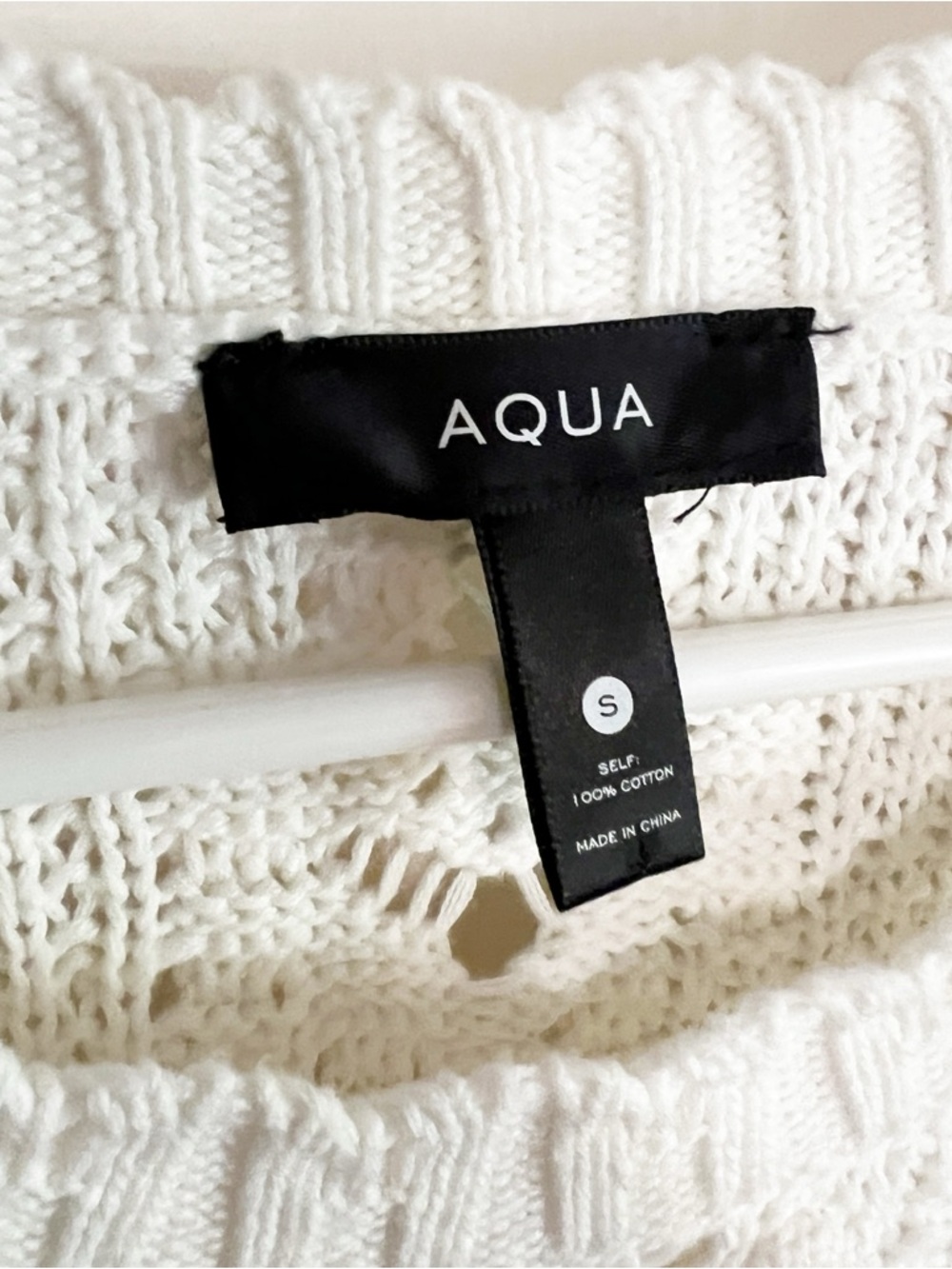 Aqua Open-Knit Short Sleeve Sweater Top in White - Picture 4 of 9